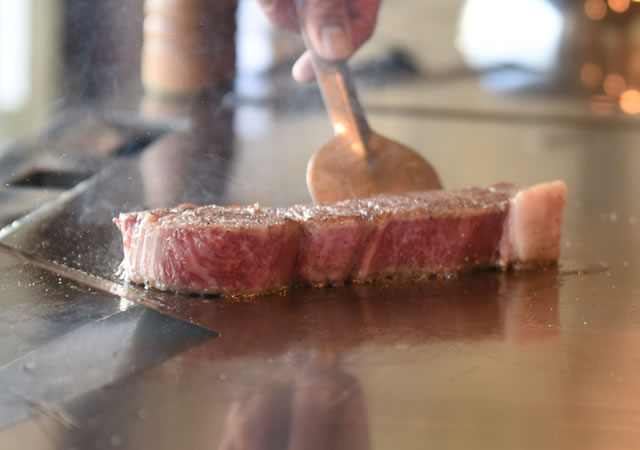 元祖 鉄板焼ステーキ みその