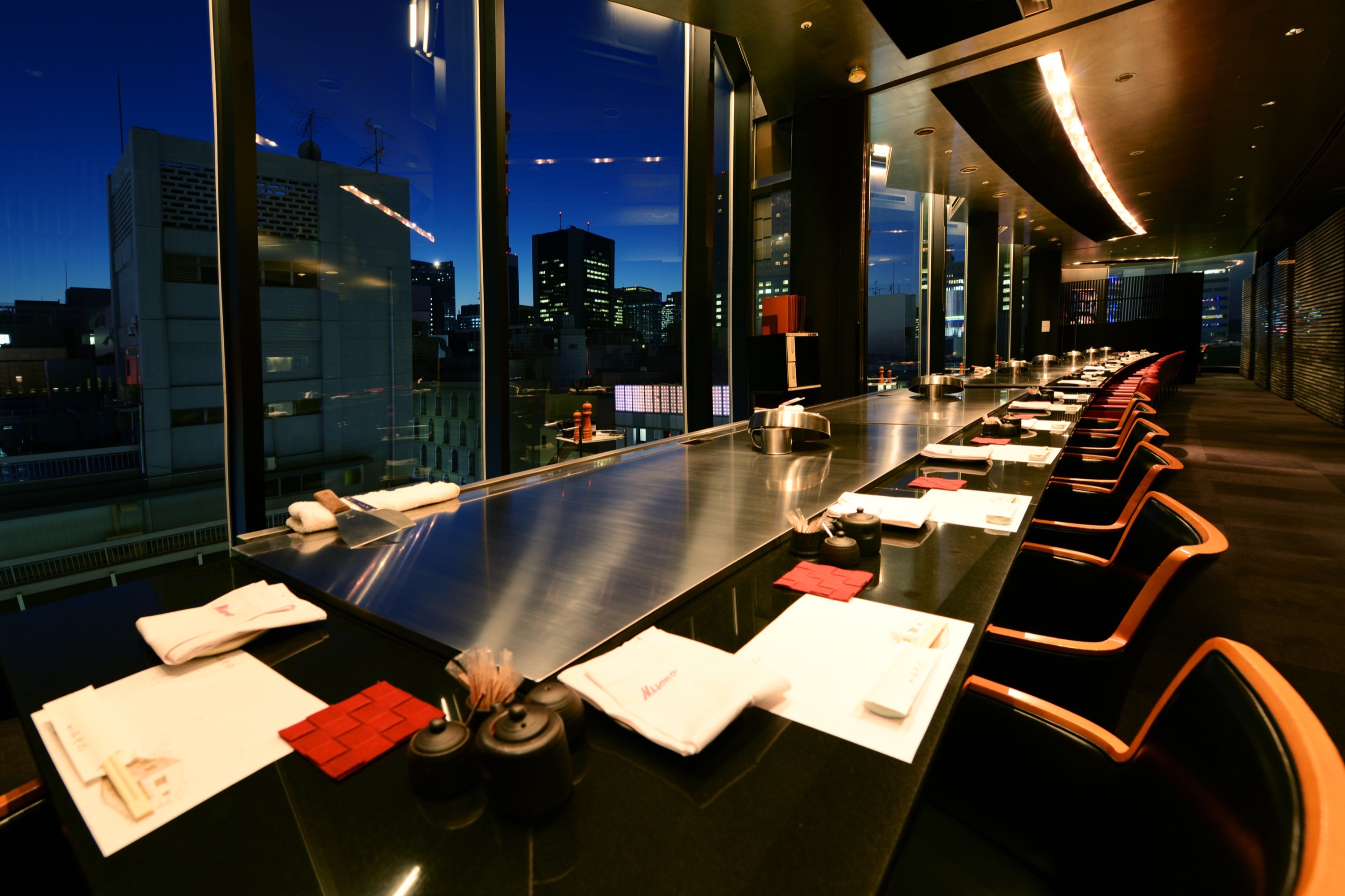 店舗のご案内 北新地でもひときわ映える鉄板焼ステーキの元祖・みその