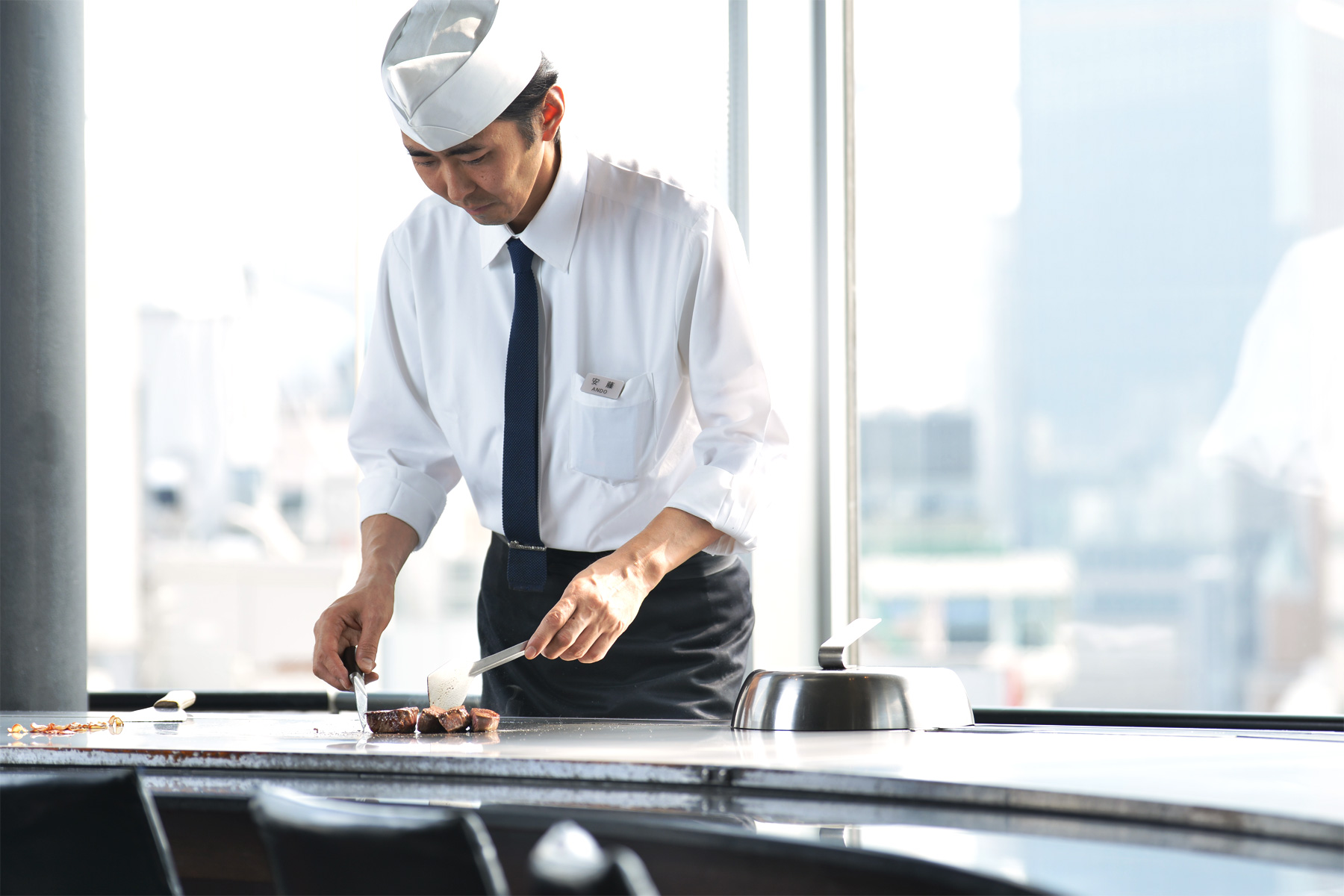 점포 안내 진정한 맛을 5개 극상의 공간에서